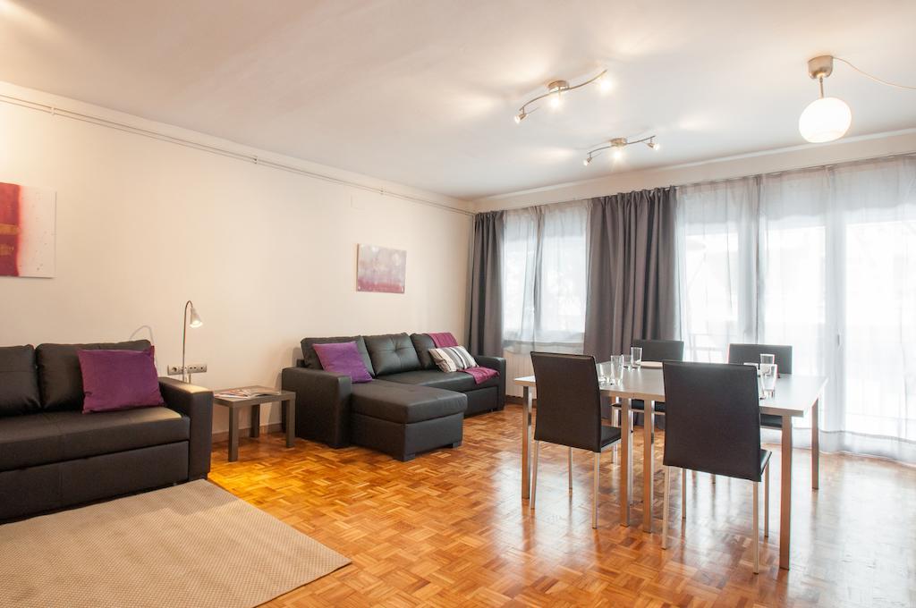 Autentic Arc De Triomf Apartment Barcelona Room photo