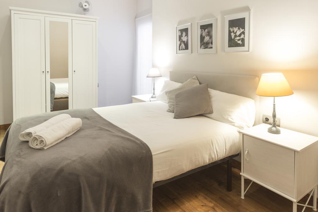 Autentic Arc De Triomf Apartment Barcelona Exterior photo